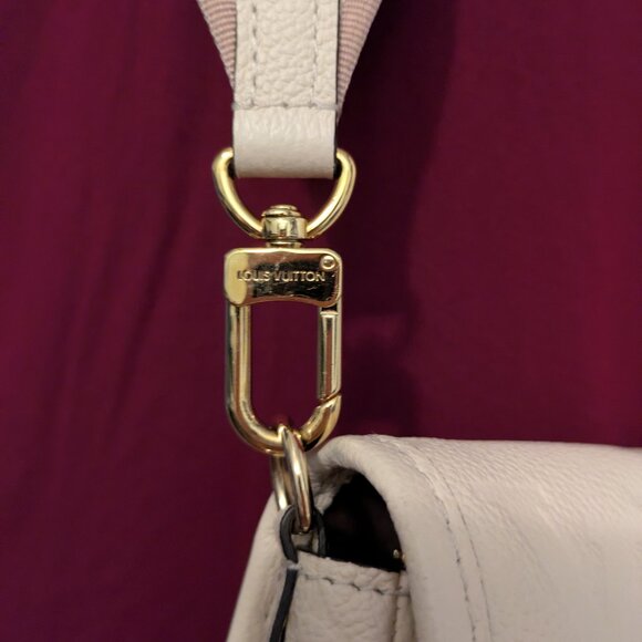 Louis Vuitton Diane Monogram Leather/ Crossbody Bag  With Flap Closure - Picture 7 of 13